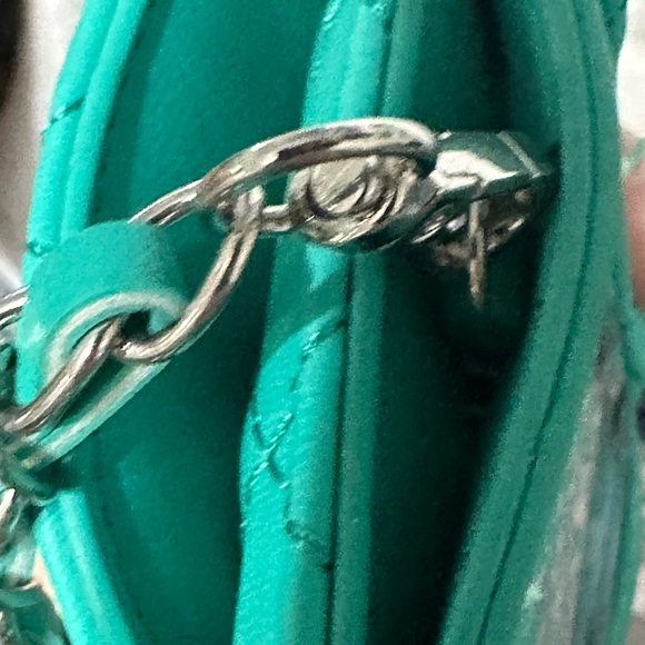 Badgley Mischka Pearls Strap Phone Case with Diamond Quilting and Pearls -Green- - Picture 12 of 12